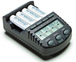 Зарядные устройства для пальчиковых аккумуляторов: ExtraDigital, La Crosse, Lenmar, Powerex, Technoline