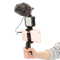 shtativ-ulanzi-vijim-mini-tripod-grip-for-gimbals-uv-0848-mt-05-uv-0848-fotofox.com.ua-5.jpg