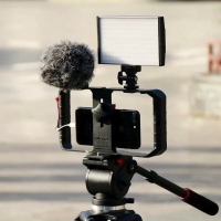 trimach-dlya-telefonu-ulanzi-vijim-smartphone-video-rig-uv-0673-u-rig-pro-uv-0673-fotofox.com.ua-7.jpg