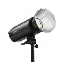 postijne-svitlo-visico-led-200t-iii-fotofox-6.jpg