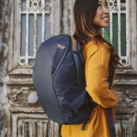 ryukzak-peak-design-everyday-backpack-zip-15l-midnight-bedbz-15-mn-2-fotofox.com.ua-5.jpg