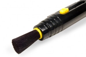 chistyashchij-karandashch-levenhuk-cleaning-pen-lp10-fotofox.com.ua-3