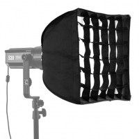 softboks-s-sotami-30kh30-sm-fotofox.com.ua-2
